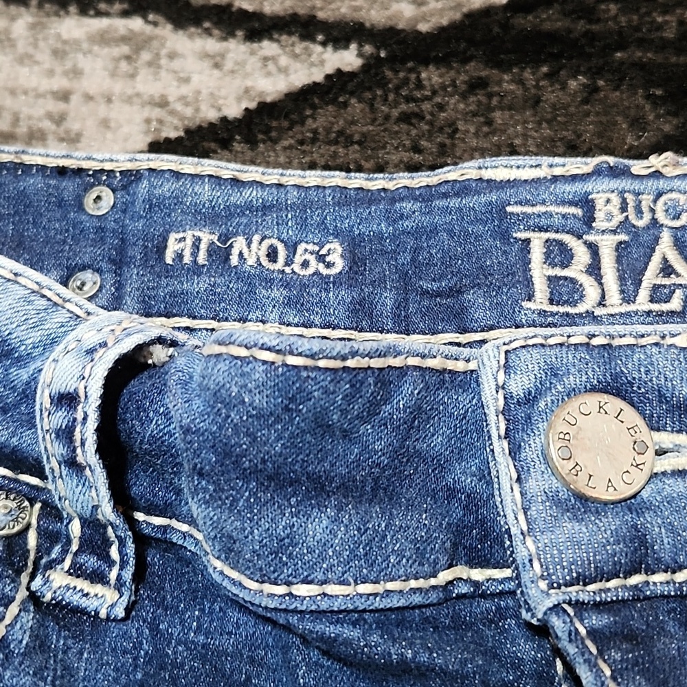BUCKLE BLACK FIT NO. 53 DISTRESSED EMBROIDERED RAW-EDGE DENIM JEAN SHORT… - Picture 10 of 14
